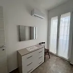 La Perla A Bed and Breakfast 4*