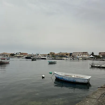 Bed & Breakfast La Perla A Marzamemi