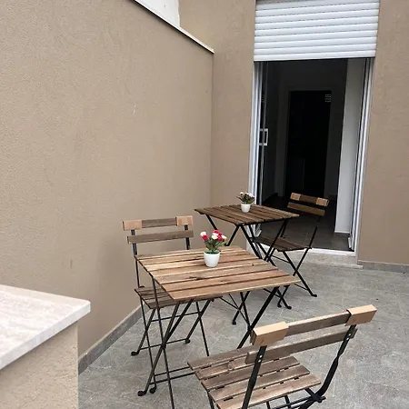 住宿加早餐酒店 La Perla A 4*